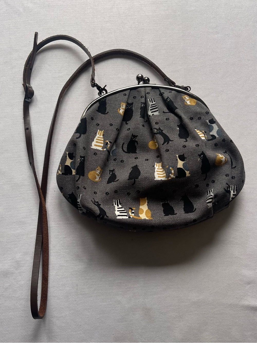 Goryouan Gray Cat Print Disney Japan Crossbody Shoulder Bag Strap Purse